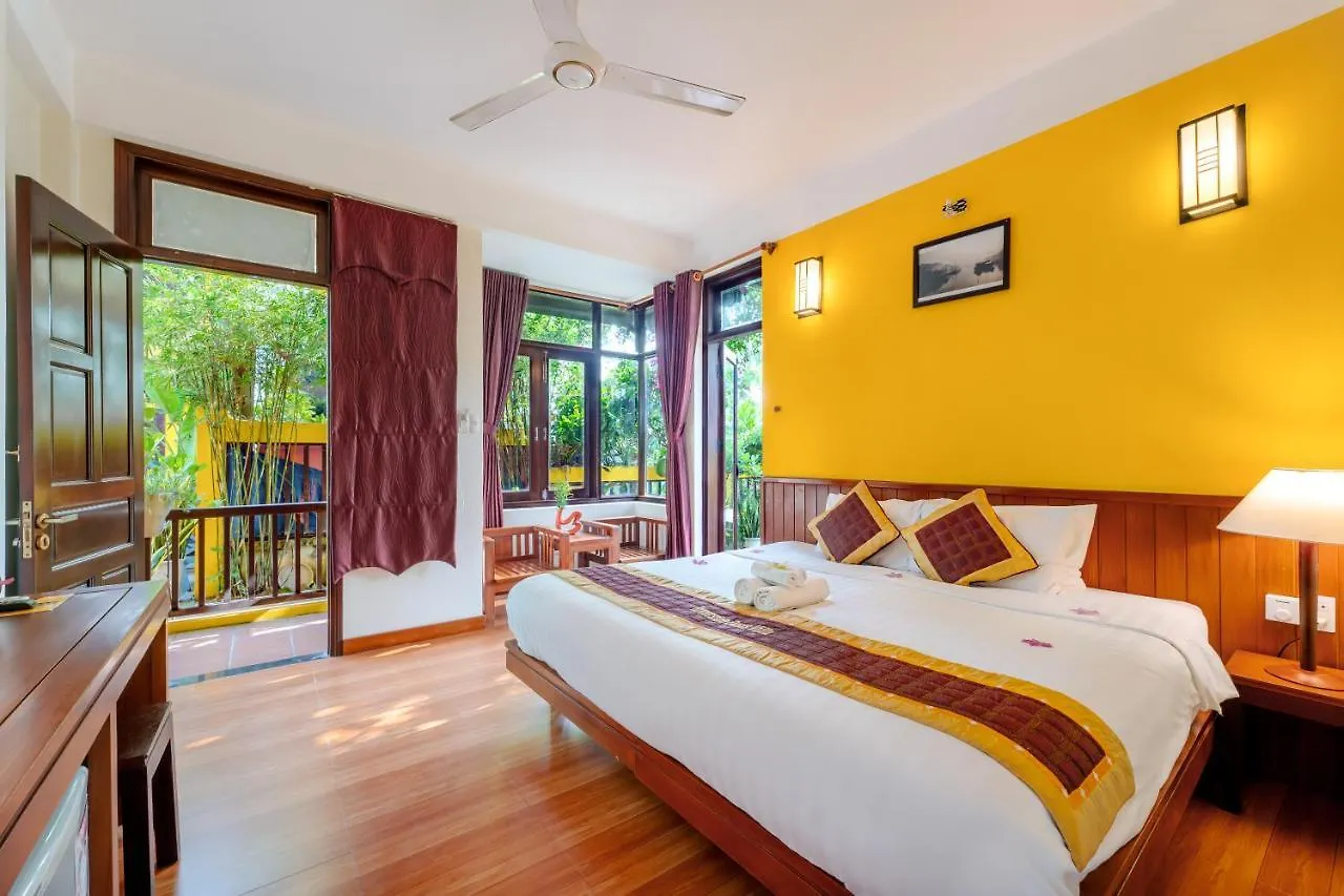 Riverside Oasis Villa Hoi An